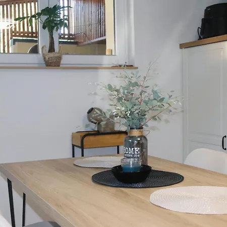 Lu House, Apartma *